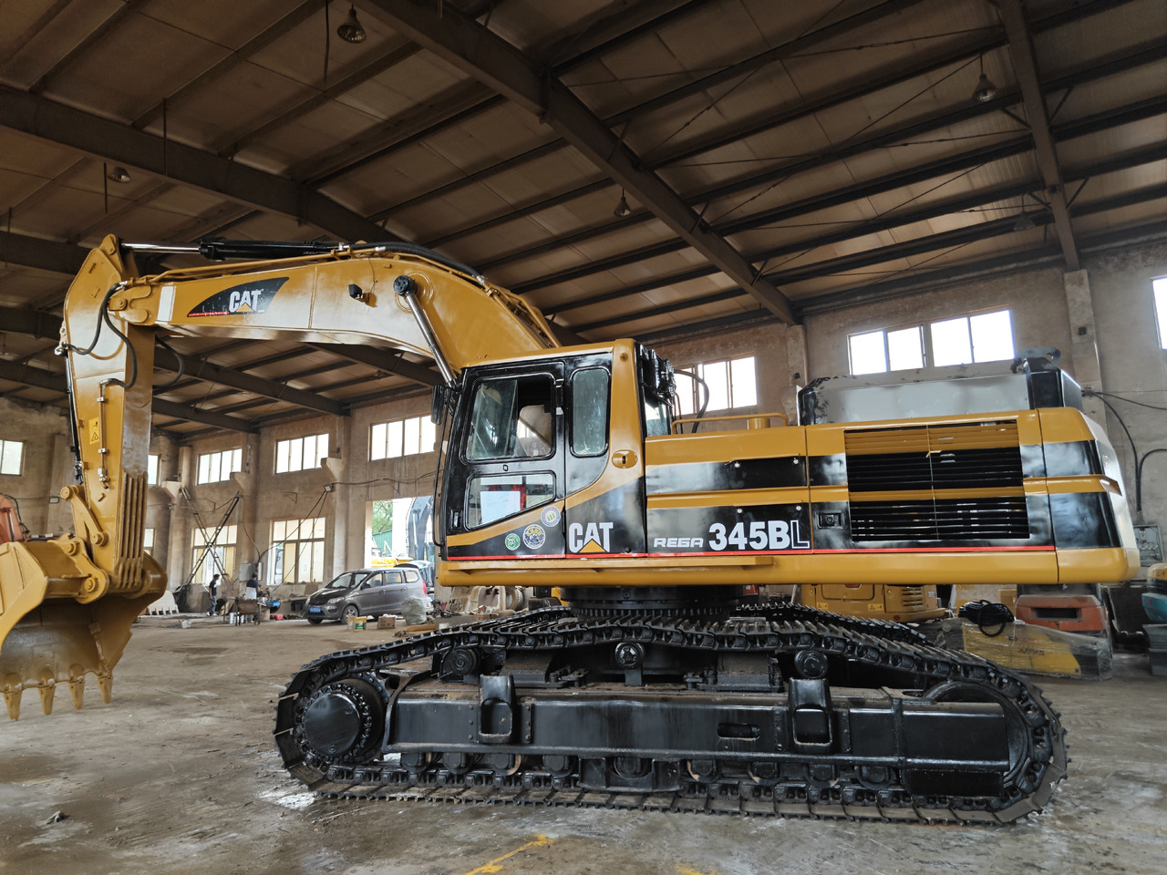 CATERPILLAR 345B Used 45ton excavator - Excavadora de cadenas: foto 1 CATERPILLAR 345B Used 45ton excavator - Excavadora de cadenas: foto 1