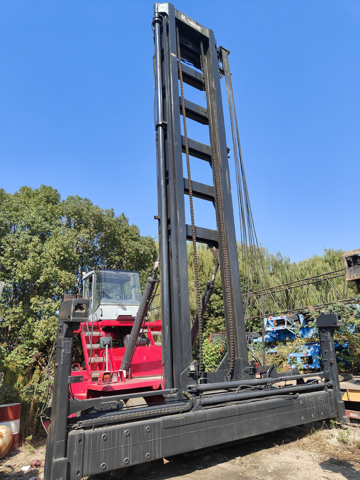 KALMAR DCE80 USED CONTAINER KAMLAR CONTAINER STCKER DCE80-45E7 - Maquinaria de construcción: foto 5 KALMAR DCE80 USED CONTAINER KAMLAR CONTAINER STCKER DCE80-45E7 - Maquinaria de construcción: foto 5