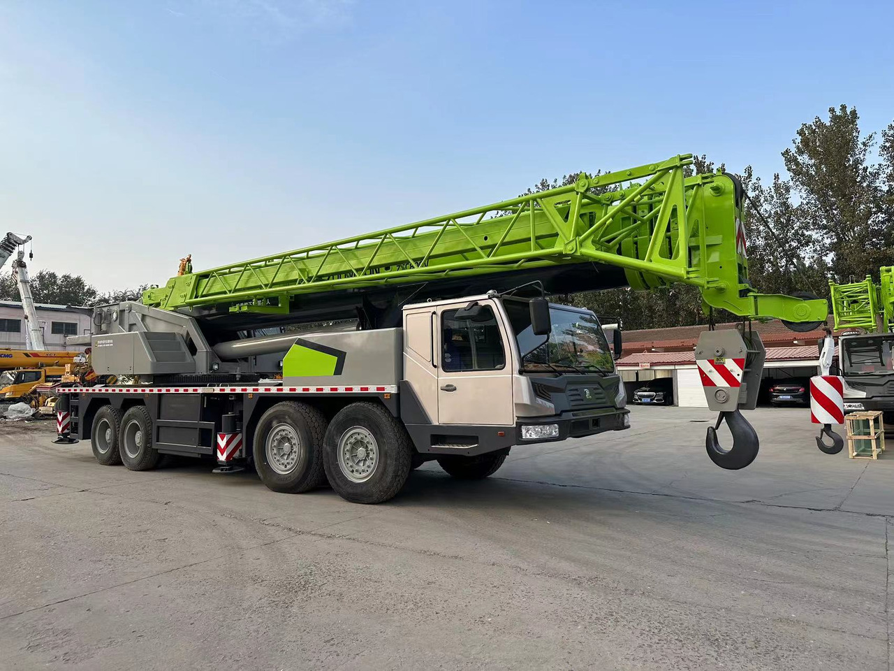 Zoomlion ZTC800V Used 80ton trcuk crane - Autogrúa: foto 1 Zoomlion ZTC800V Used 80ton trcuk crane - Autogrúa: foto 1