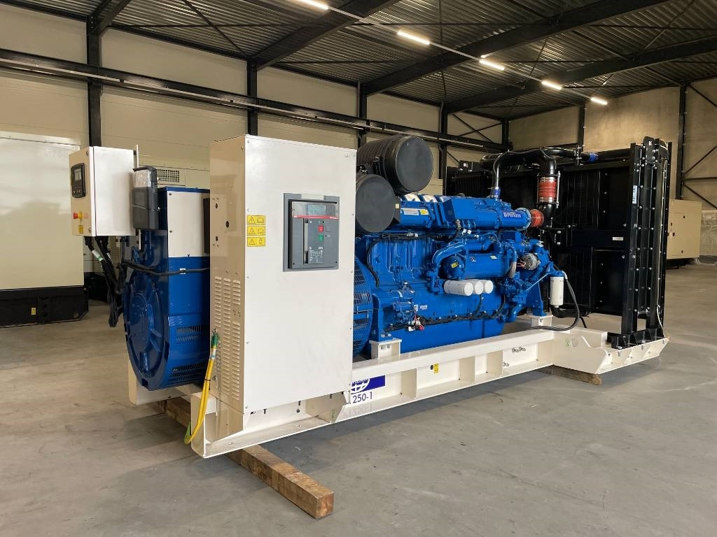 FG Wilson P1250-1 - 1250 kVA Surplus Genset - DPX-25089 - Generador industriale: foto 2 FG Wilson P1250-1 - 1250 kVA Surplus Genset - DPX-25089 - Generador industriale: foto 2