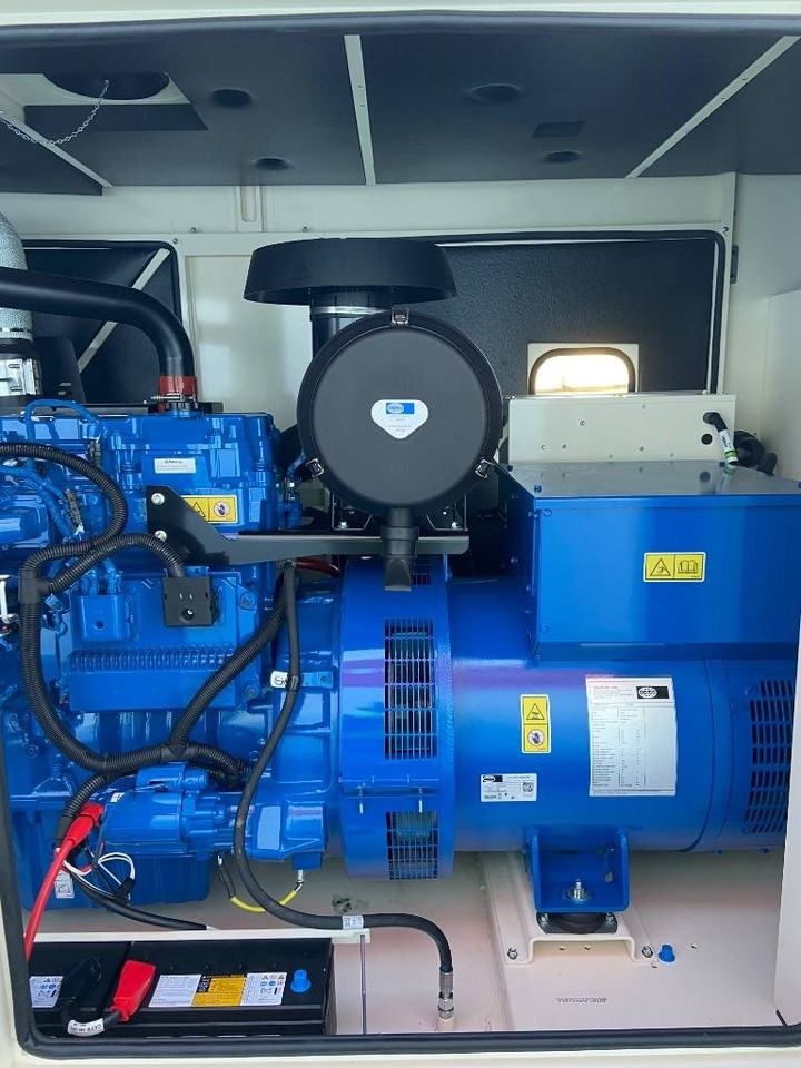 Leasing de FG Wilson P250 - 250 kVA Genset - DPX-16013 FG Wilson P250 - 250 kVA Genset - DPX-16013: foto 7 Leasing de FG Wilson P250 - 250 kVA Genset - DPX-16013 FG Wilson P250 - 250 kVA Genset - DPX-16013: foto 7