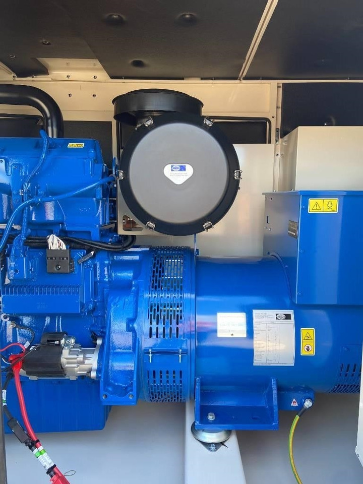 Leasing de FG Wilson P550-3 - 550 kVA Genset - DPX-16020 FG Wilson P550-3 - 550 kVA Genset - DPX-16020: foto 13 Leasing de FG Wilson P550-3 - 550 kVA Genset - DPX-16020 FG Wilson P550-3 - 550 kVA Genset - DPX-16020: foto 13