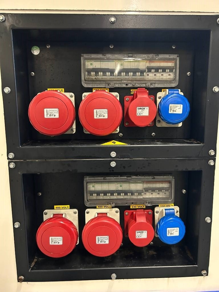 FG Wilson P88-3 - Alternator broken - Genset - DPX-12653 - Generador industriale: foto 4 FG Wilson P88-3 - Alternator broken - Genset - DPX-12653 - Generador industriale: foto 4