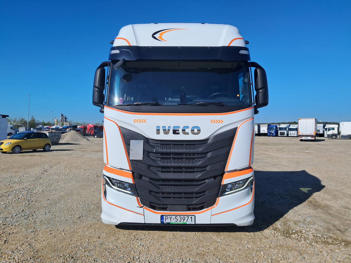 IVECO AS440ST/FP LT LNG CIĄGNIK SIODŁOWY - Cabeza tractora: foto 2 IVECO AS440ST/FP LT LNG CIĄGNIK SIODŁOWY - Cabeza tractora: foto 2