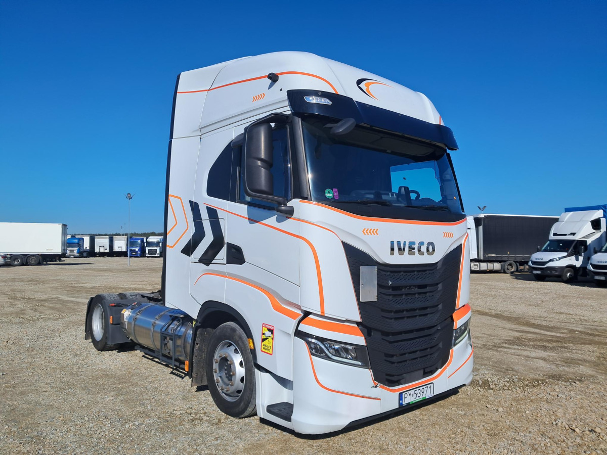 IVECO AS440ST/FP LT LNG CIĄGNIK SIODŁOWY - Cabeza tractora: foto 1 IVECO AS440ST/FP LT LNG CIĄGNIK SIODŁOWY - Cabeza tractora: foto 1