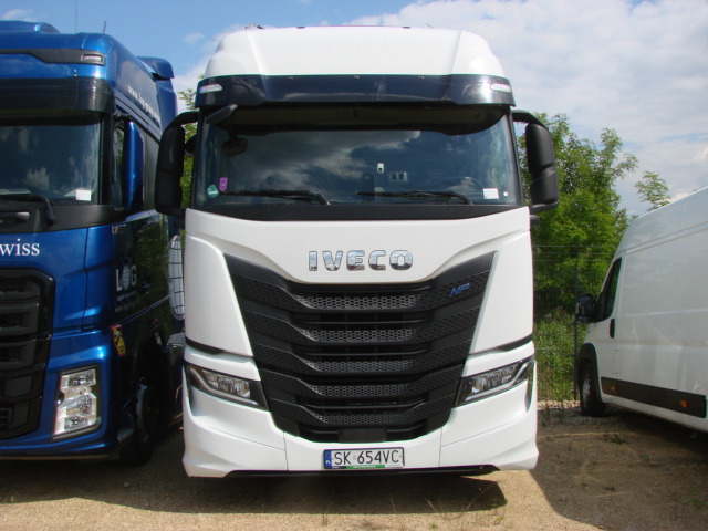 IVECO AS440ST/FP LT LNG CIĄGNIK SIODŁOWY - Cabeza tractora: foto 2 IVECO AS440ST/FP LT LNG CIĄGNIK SIODŁOWY - Cabeza tractora: foto 2