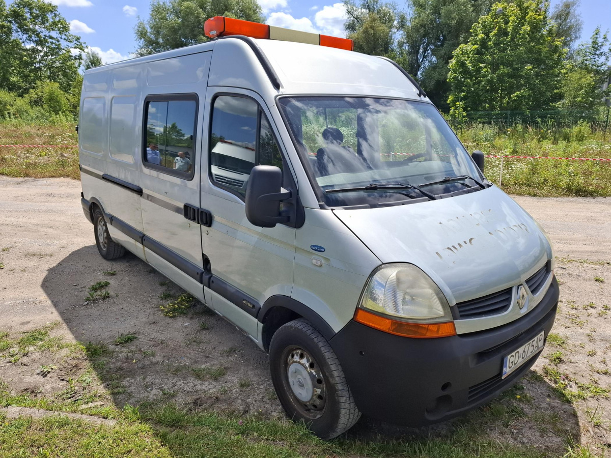 RENAULT MASTER BRYGADÓWKA - Furgoneta combi: foto 1 RENAULT MASTER BRYGADÓWKA - Furgoneta combi: foto 1