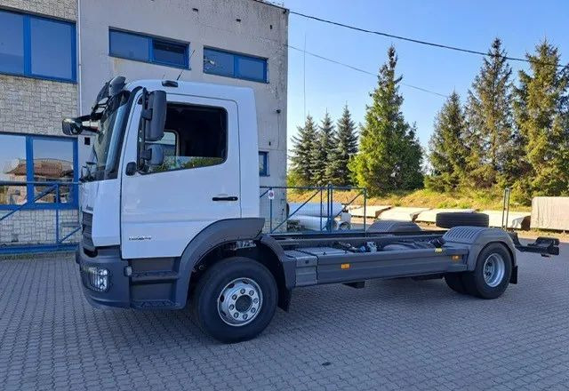 Mercedes-Benz Atego 1624 L Podwozie - Camión chasis: foto 1 Mercedes-Benz Atego 1624 L Podwozie - Camión chasis: foto 1