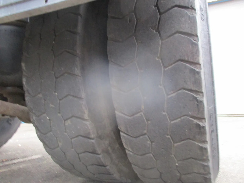 Cabeza tractora MAN TGA 18.480 /S , 4x4 , ZF Manual , Intarder , Airco: foto 13 Cabeza tractora MAN TGA 18.480 /S , 4x4 , ZF Manual , Intarder , Airco: foto 13