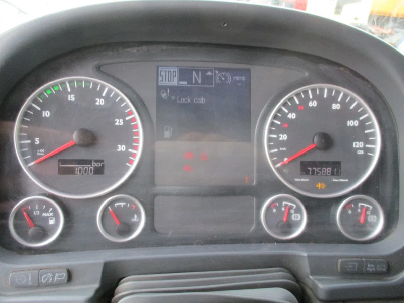 Cabeza tractora MAN TGA 18.480 /S , 4x4 , ZF Manual , Intarder , Airco: foto 8 Cabeza tractora MAN TGA 18.480 /S , 4x4 , ZF Manual , Intarder , Airco: foto 8