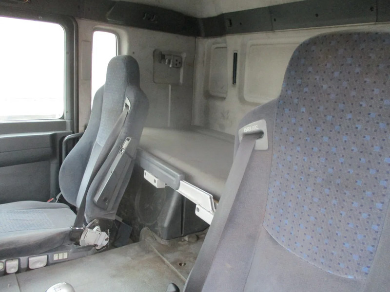 Cabeza tractora MAN TGA 18.480 /S , 4x4 , ZF Manual , Intarder , Airco: foto 10 Cabeza tractora MAN TGA 18.480 /S , 4x4 , ZF Manual , Intarder , Airco: foto 10