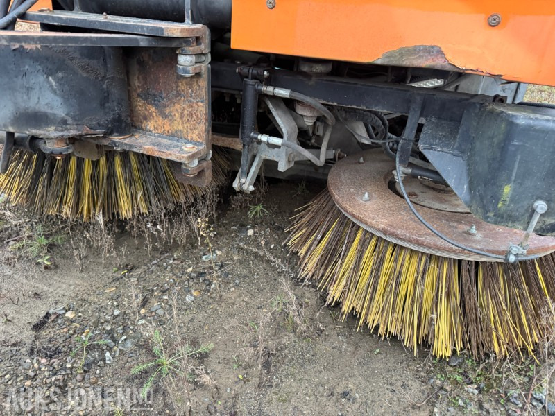 Equipo de construcción 1900 Andre Bucher CC5000 sopebil: foto 8 Equipo de construcción 1900 Andre Bucher CC5000 sopebil: foto 8