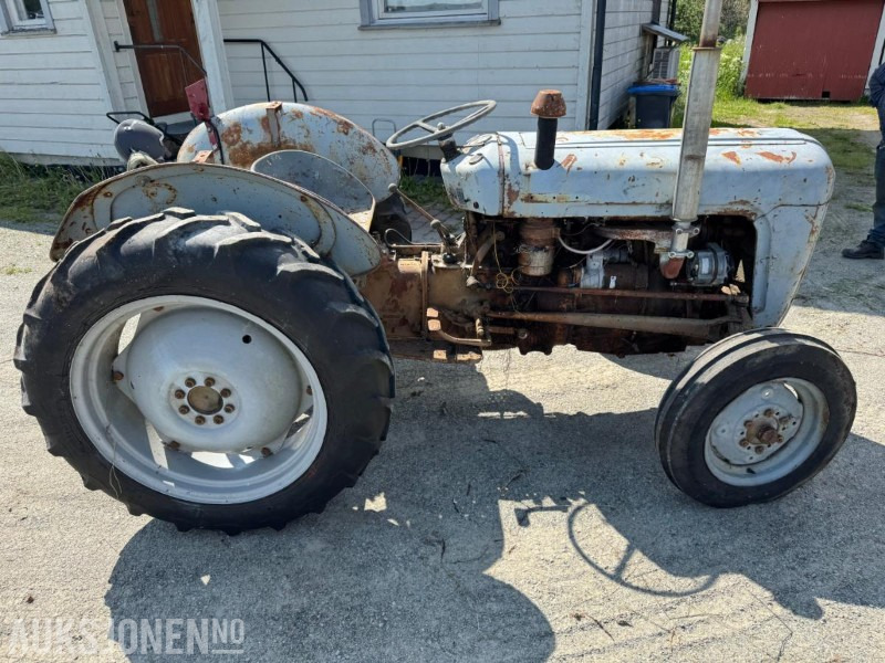 1959 Ferguson 35 Gullfisk - Tractor: foto 5 1959 Ferguson 35 Gullfisk - Tractor: foto 5