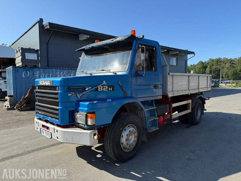 1982 Scania T82H 4X2 L146 Tippbil - Camión volquete: foto 1 1982 Scania T82H 4X2 L146 Tippbil - Camión volquete: foto 1