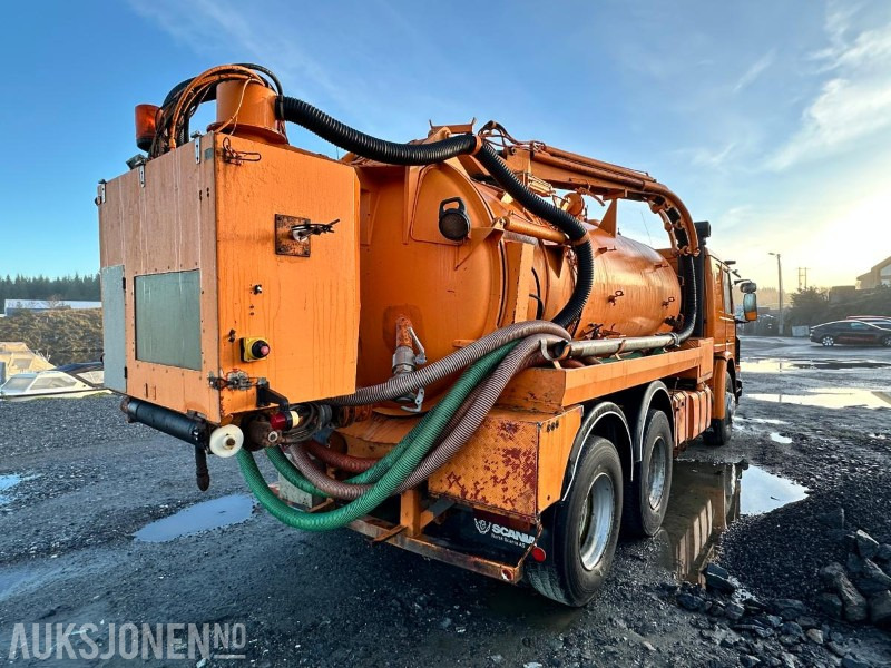 1984 Scania P112H 6X2 LSlamsuger / Sugebil – Motorredskap - Limpieza de alcantarillado: foto 5 1984 Scania P112H 6X2 LSlamsuger / Sugebil – Motorredskap - Limpieza de alcantarillado: foto 5