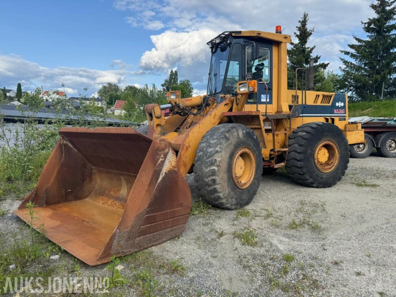 1988 Komatsu WA380 hjullaster - Cargadora de ruedas: foto 1 1988 Komatsu WA380 hjullaster - Cargadora de ruedas: foto 1