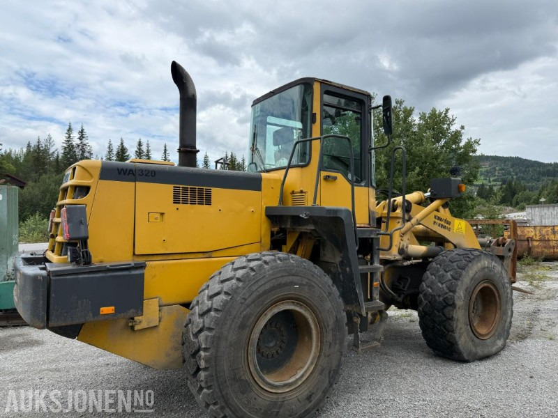 1997 Komatsu WA320-3H hjullaster - Cargadora de ruedas: foto 1 1997 Komatsu WA320-3H hjullaster - Cargadora de ruedas: foto 1