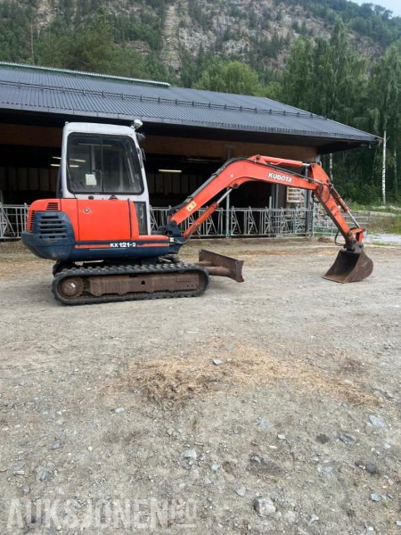 1997 Kubota KX 121-2 gravemaskin med 2 skuffer og klype - Excavadora: foto 5 1997 Kubota KX 121-2 gravemaskin med 2 skuffer og klype - Excavadora: foto 5