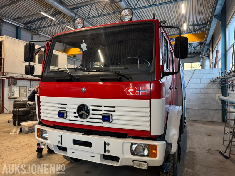 1997 Mercedes-Benz 1124 Af/36 4X4 brannbil registrert som motorredskap med kun 29540 km - Camión de bomberos: foto 4 1997 Mercedes-Benz 1124 Af/36 4X4 brannbil registrert som motorredskap med kun 29540 km - Camión de bomberos: foto 4