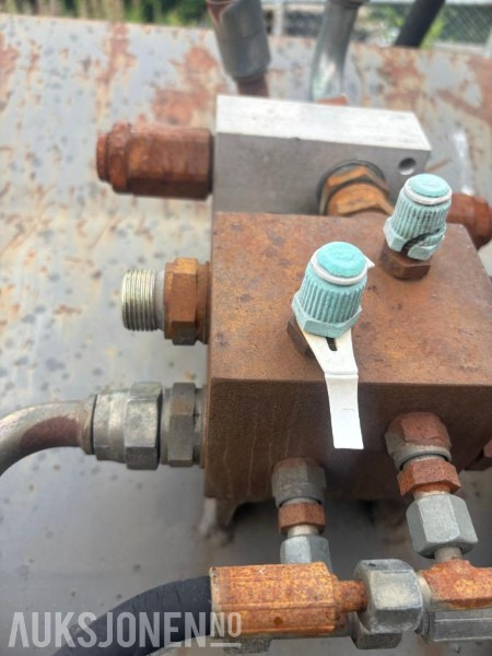 1999 Multimaster sorteringsskuffe S70 og BM feste - Equipo de construcción: foto 2 1999 Multimaster sorteringsskuffe S70 og BM feste - Equipo de construcción: foto 2