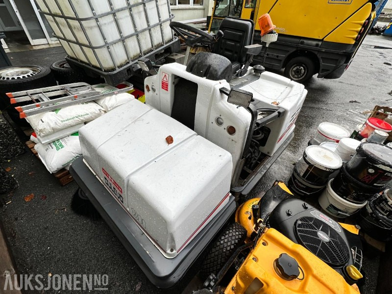 2000 Dulevo 1300 DL Kostemaskin – Reparasjonsobjekt - Equipo de construcción: foto 1 2000 Dulevo 1300 DL Kostemaskin – Reparasjonsobjekt - Equipo de construcción: foto 1