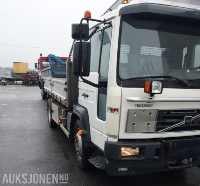 2002 Volvo FL 4x2 Tippbil Retarder, Hydraulikk, Brøyteplate - Camión volquete: foto 4 2002 Volvo FL 4x2 Tippbil Retarder, Hydraulikk, Brøyteplate - Camión volquete: foto 4