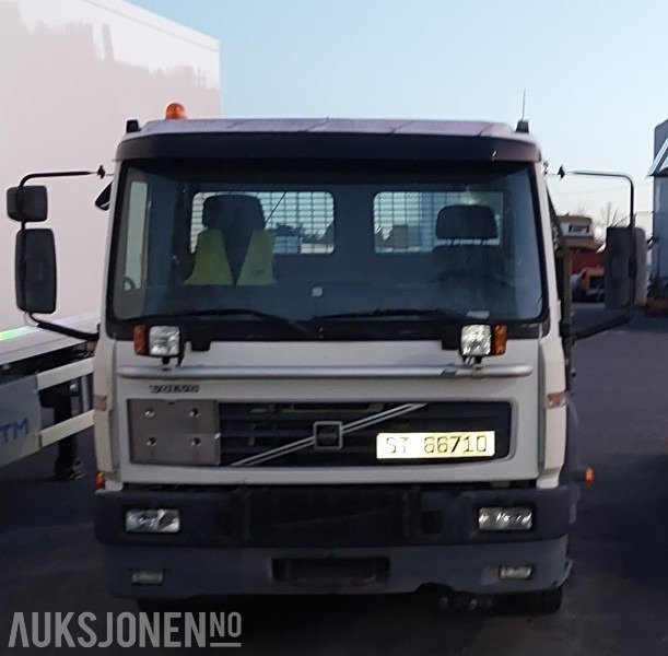 2002 Volvo FL 4x2 Tippbil Retarder, Hydraulikk, Brøyteplate - Camión volquete: foto 2 2002 Volvo FL 4x2 Tippbil Retarder, Hydraulikk, Brøyteplate - Camión volquete: foto 2
