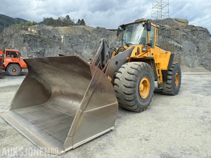 2005 Volvo L220E HJULLASTER - 15364 Timer - Cargadora de ruedas: foto 1 2005 Volvo L220E HJULLASTER - 15364 Timer - Cargadora de ruedas: foto 1