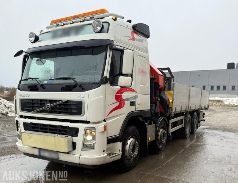 2006 Volvo FM 400 8x2 med PALFINGER PK 44002 og 8 hydrauliske seksjoner, Vinsj, Båtstøter, hydraulisk platform bredding opp til 3.05meter, 7 meter planlengde! - Camión grúa: foto 1 2006 Volvo FM 400 8x2 med PALFINGER PK 44002 og 8 hydrauliske seksjoner, Vinsj, Båtstøter, hydraulisk platform bredding opp til 3.05meter, 7 meter planlengde! - Camión grúa: foto 1