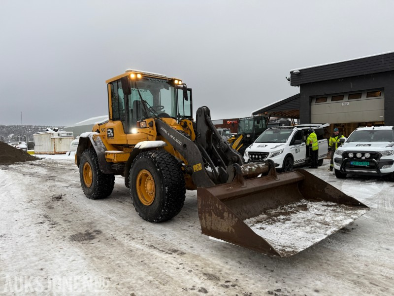 2007 Volvo L70F - Pusseskuffe - 9668t - Sentralsmøring - Cargadora de ruedas: foto 4 2007 Volvo L70F - Pusseskuffe - 9668t - Sentralsmøring - Cargadora de ruedas: foto 4