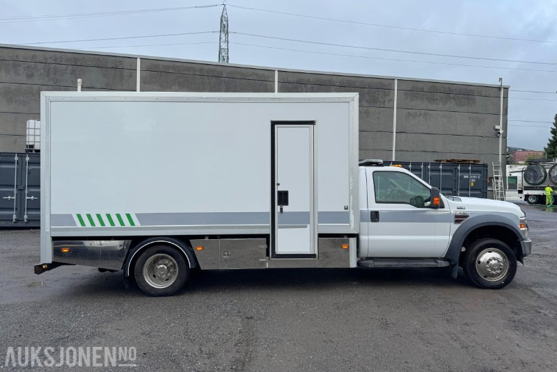 2008 Ford F-550 XL SuperDuty V8 PowerStroke, verkstedvogn/servicebil, Rioned spyleaggregat, Sortimo, fjernstyring, kraftuttak, EU til 06.2026! - Camión caja cerrada: foto 4 2008 Ford F-550 XL SuperDuty V8 PowerStroke, verkstedvogn/servicebil, Rioned spyleaggregat, Sortimo, fjernstyring, kraftuttak, EU til 06.2026! - Camión caja cerrada: foto 4