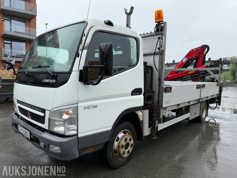 2010 Mitsubishi Fuso Canter 7C18 m/ HMF 635-K2 kran – lav km, fjernstyring - Camión grúa: foto 1 2010 Mitsubishi Fuso Canter 7C18 m/ HMF 635-K2 kran – lav km, fjernstyring - Camión grúa: foto 1