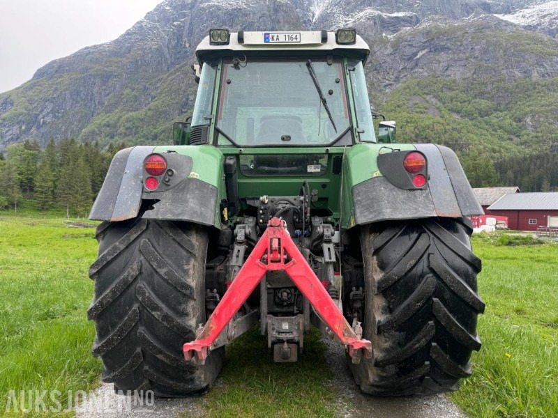 2011 Fendt 718 Vario - Frontlaster - Front hydraulikk - PTO foran - 50 km/t - Tractor: foto 5 2011 Fendt 718 Vario - Frontlaster - Front hydraulikk - PTO foran - 50 km/t - Tractor: foto 5