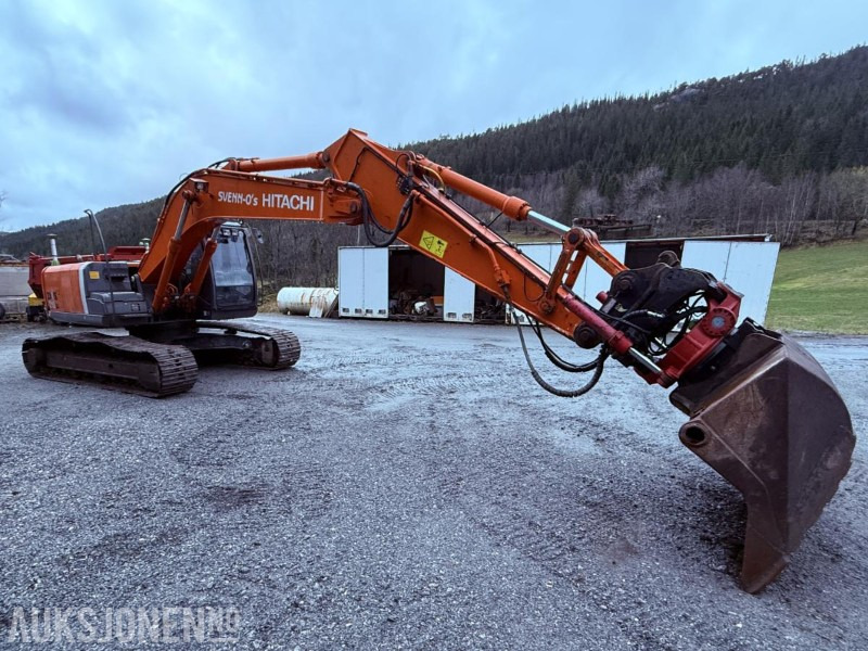2011 Hitachi ZX210 LC-3 beltegraver KUN 8475 timer - GPS, RT80 Rotortilt, Sentralsmøring - Excavadora: foto 2 2011 Hitachi ZX210 LC-3 beltegraver KUN 8475 timer - GPS, RT80 Rotortilt, Sentralsmøring - Excavadora: foto 2