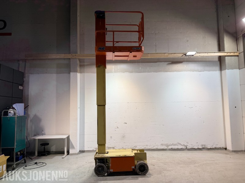 2011 JLG 1230ES Elektrisk mastelift med 5,6 m arbeidshøyde - Plataforma elevadora: foto 2 2011 JLG 1230ES Elektrisk mastelift med 5,6 m arbeidshøyde - Plataforma elevadora: foto 2