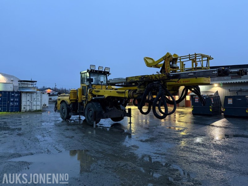 2012 Atlas Copco Boomer E2C Borerigg, To-bom oppsett med integrert kurv - Perforadora: foto 3 2012 Atlas Copco Boomer E2C Borerigg, To-bom oppsett med integrert kurv - Perforadora: foto 3