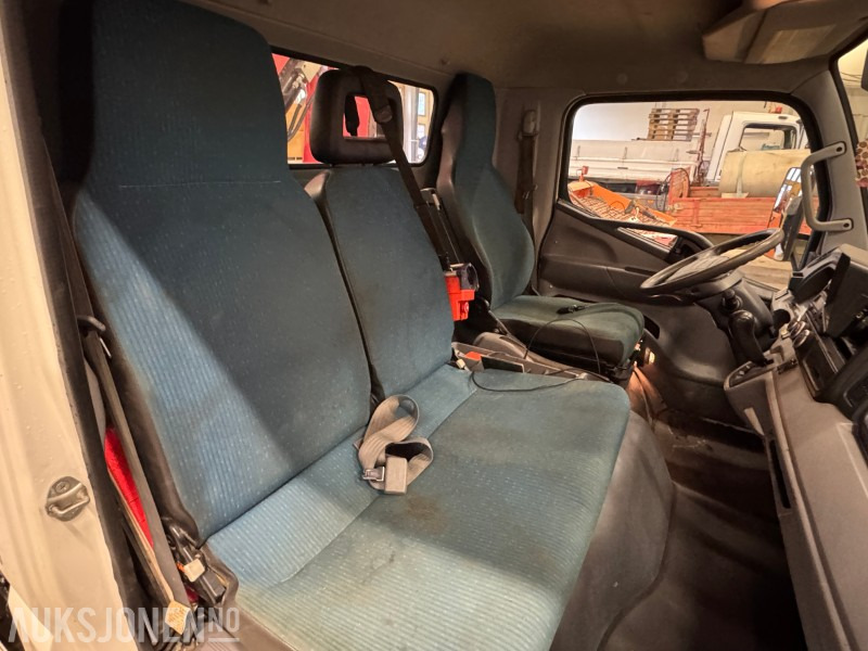 Camión grúa 2012 Fuso Canter kranbil med plan: foto 33 Camión grúa 2012 Fuso Canter kranbil med plan: foto 33