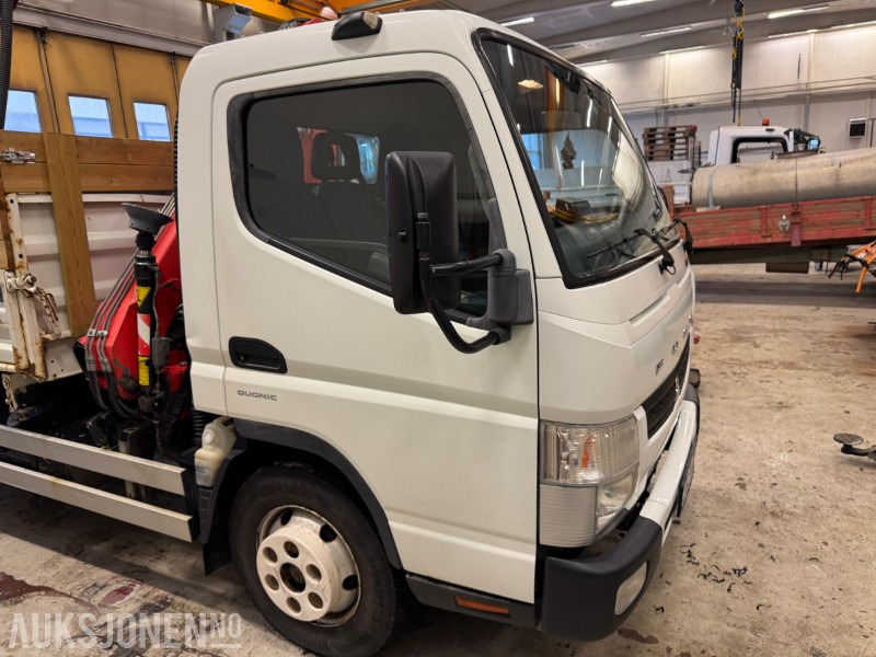 2012 Fuso Canter kranbil med plan - Camión grúa: foto 4 2012 Fuso Canter kranbil med plan - Camión grúa: foto 4