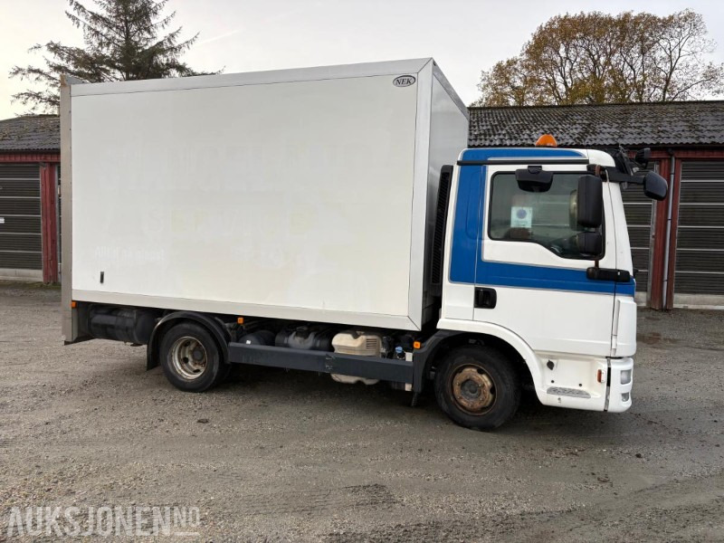 2013 MAN TGL8 220 4X2 Euro6T 3 seter servicevogn C1-reg. - Camión caja cerrada: foto 5 2013 MAN TGL8 220 4X2 Euro6T 3 seter servicevogn C1-reg. - Camión caja cerrada: foto 5