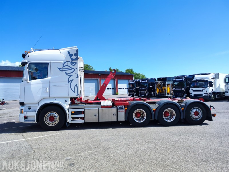 2013 Scania R560 KROKBIL SERVICEAVTALE VELHOLDT NY EU., 602509 km - Camión multibasculante: foto 2 2013 Scania R560 KROKBIL SERVICEAVTALE VELHOLDT NY EU., 602509 km - Camión multibasculante: foto 2