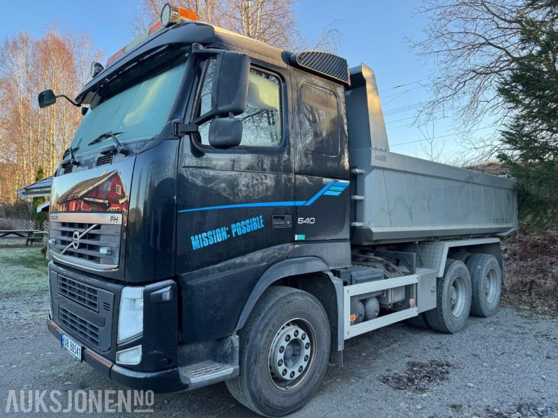2013 Volvo FH540 6X4 MAUR DUMPER TIPP HYDRAULIKK EU OK 11.2026 - Camión volquete: foto 1 2013 Volvo FH540 6X4 MAUR DUMPER TIPP HYDRAULIKK EU OK 11.2026 - Camión volquete: foto 1