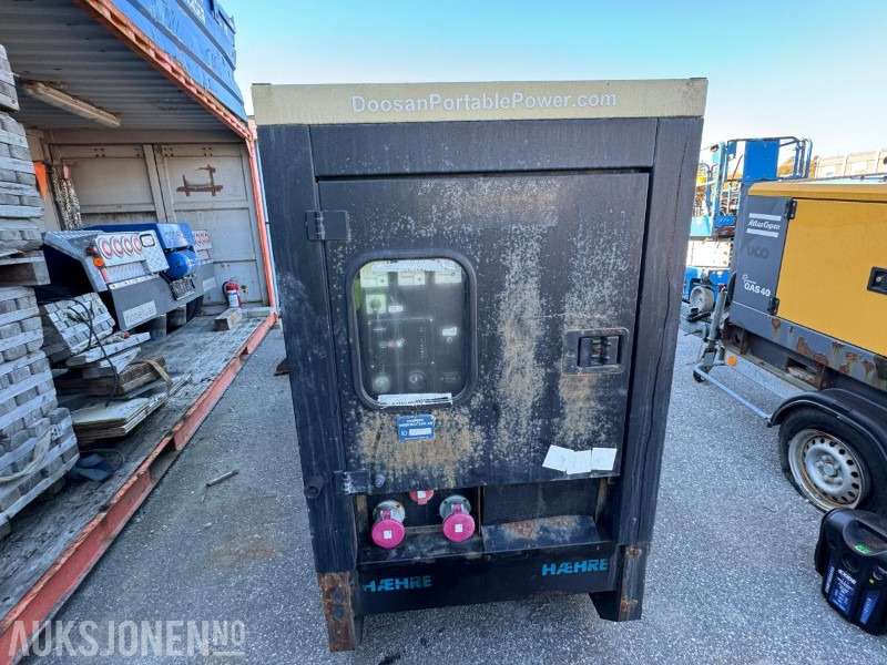 2014 Doosan G60 generator - Equipo de construcción: foto 4 2014 Doosan G60 generator - Equipo de construcción: foto 4