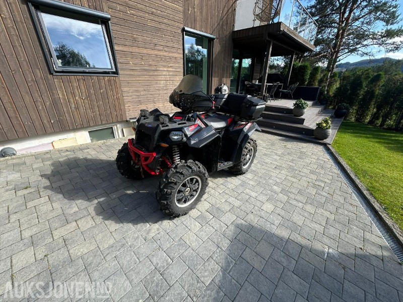 2014 Polaris Scrambler 4x4 - Tractor: foto 1 2014 Polaris Scrambler 4x4 - Tractor: foto 1