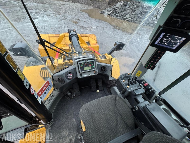 Cargadora de ruedas 2015 CAT 966M FOREST MACHINE HJULLASTER, VEKT, SENTRALSMØRING, FULL SERVICEHISTORIKK, SKUFFE: foto 21 Cargadora de ruedas 2015 CAT 966M FOREST MACHINE HJULLASTER, VEKT, SENTRALSMØRING, FULL SERVICEHISTORIKK, SKUFFE: foto 21
