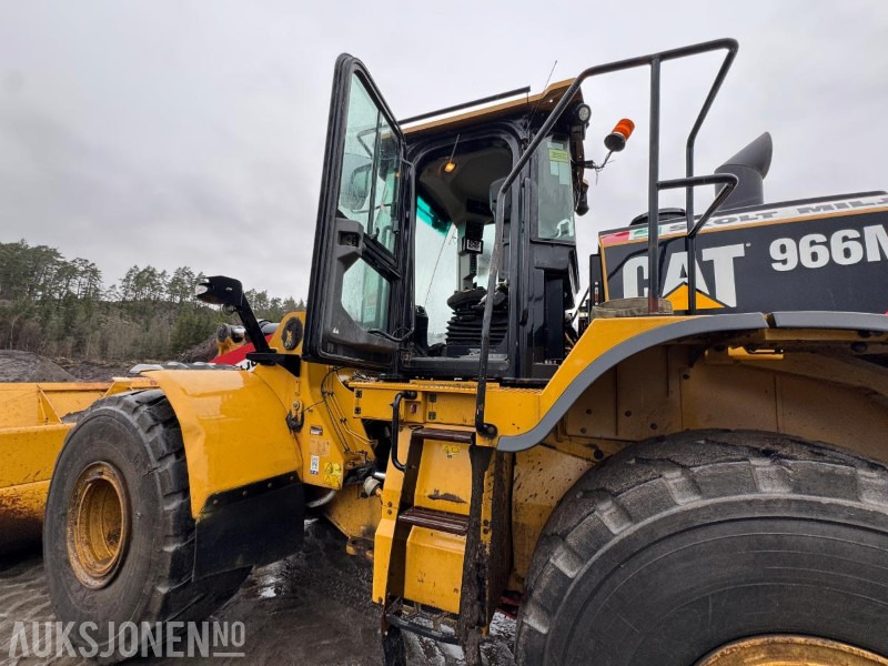 Cargadora de ruedas 2015 CAT 966M FOREST MACHINE HJULLASTER, VEKT, SENTRALSMØRING, FULL SERVICEHISTORIKK, SKUFFE: foto 18 Cargadora de ruedas 2015 CAT 966M FOREST MACHINE HJULLASTER, VEKT, SENTRALSMØRING, FULL SERVICEHISTORIKK, SKUFFE: foto 18