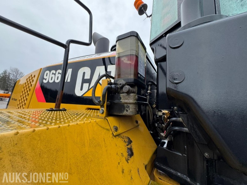 Cargadora de ruedas 2015 CAT 966M FOREST MACHINE HJULLASTER, VEKT, SENTRALSMØRING, FULL SERVICEHISTORIKK, SKUFFE: foto 49 Cargadora de ruedas 2015 CAT 966M FOREST MACHINE HJULLASTER, VEKT, SENTRALSMØRING, FULL SERVICEHISTORIKK, SKUFFE: foto 49