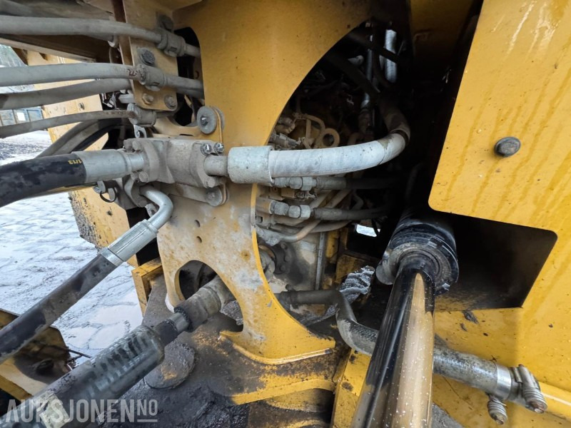 Cargadora de ruedas 2015 CAT 966M FOREST MACHINE HJULLASTER, VEKT, SENTRALSMØRING, FULL SERVICEHISTORIKK, SKUFFE: foto 44 Cargadora de ruedas 2015 CAT 966M FOREST MACHINE HJULLASTER, VEKT, SENTRALSMØRING, FULL SERVICEHISTORIKK, SKUFFE: foto 44