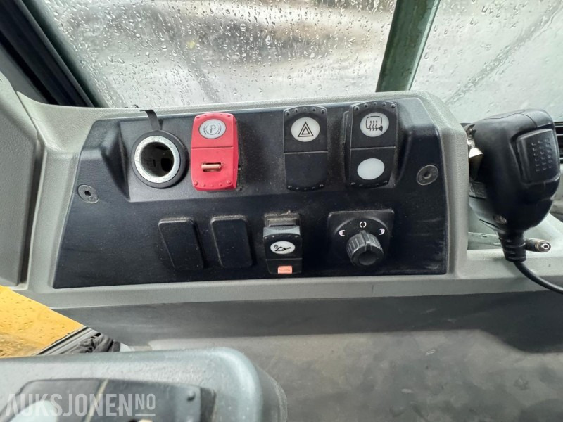 Cargadora de ruedas 2015 CAT 966M FOREST MACHINE HJULLASTER, VEKT, SENTRALSMØRING, FULL SERVICEHISTORIKK, SKUFFE: foto 29 Cargadora de ruedas 2015 CAT 966M FOREST MACHINE HJULLASTER, VEKT, SENTRALSMØRING, FULL SERVICEHISTORIKK, SKUFFE: foto 29