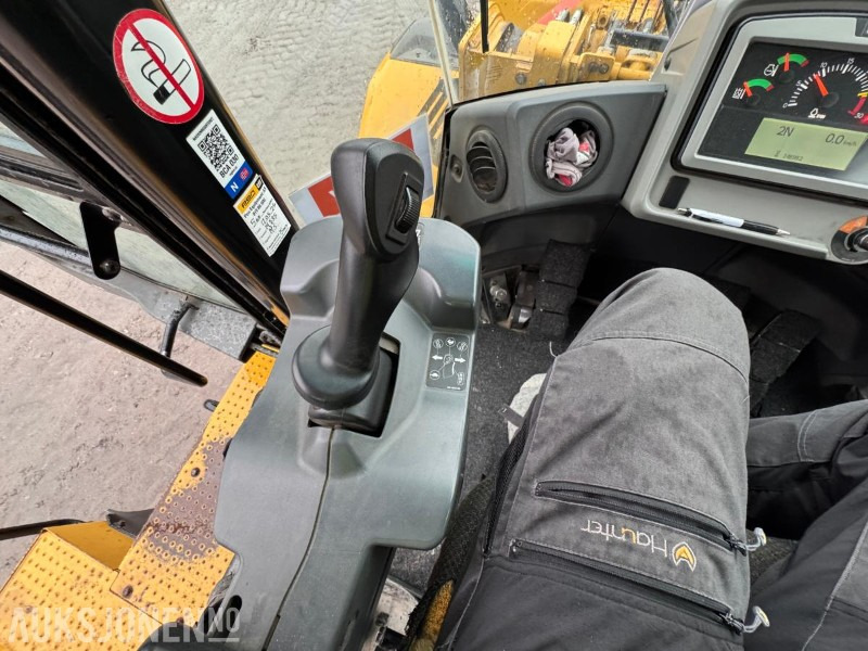 Cargadora de ruedas 2015 CAT 966M FOREST MACHINE HJULLASTER, VEKT, SENTRALSMØRING, FULL SERVICEHISTORIKK, SKUFFE: foto 35 Cargadora de ruedas 2015 CAT 966M FOREST MACHINE HJULLASTER, VEKT, SENTRALSMØRING, FULL SERVICEHISTORIKK, SKUFFE: foto 35