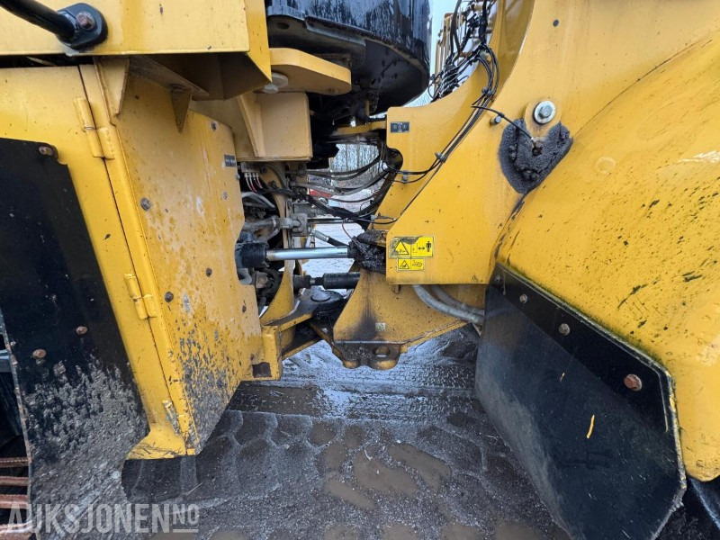 Cargadora de ruedas 2015 CAT 966M FOREST MACHINE HJULLASTER, VEKT, SENTRALSMØRING, FULL SERVICEHISTORIKK, SKUFFE: foto 47 Cargadora de ruedas 2015 CAT 966M FOREST MACHINE HJULLASTER, VEKT, SENTRALSMØRING, FULL SERVICEHISTORIKK, SKUFFE: foto 47
